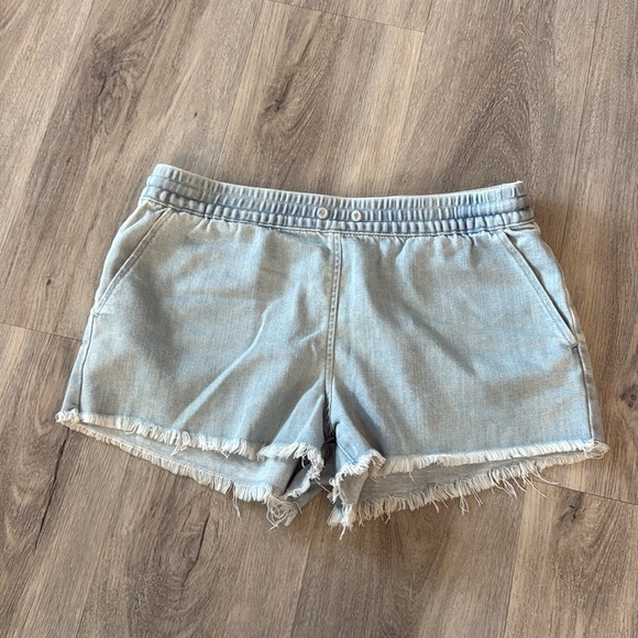 Aerie Blue Jean Shorts with Frayed Hem size small - Picture 3 of 8